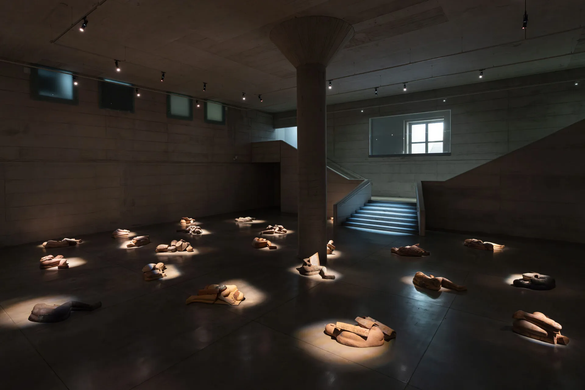immagine per Mimmo Paladino, I Dormienti. Palazzo Citterio - Ph. Lorenzo Palmieri