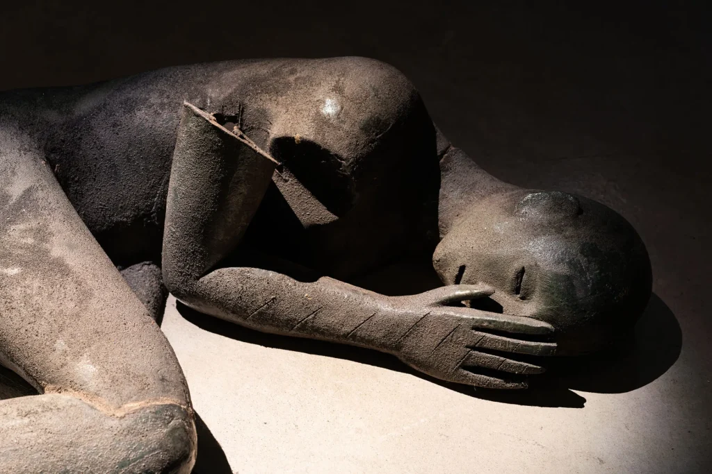 immagine per Mimmo Paladino, I Dormienti. Palazzo Citterio - Ph. Lorenzo Palmieri