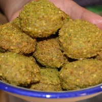 immagine per Food & Politics. Pratiche di resistenza per la Palestina tra menu e performance