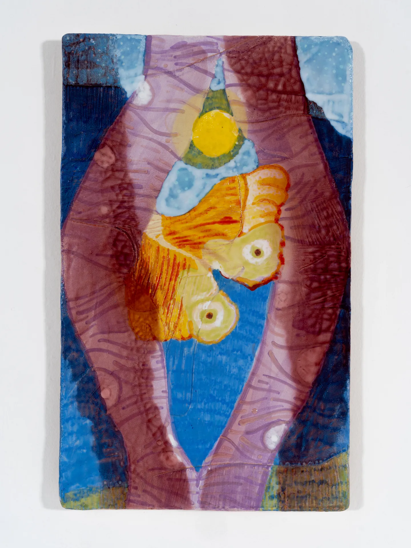 immagine per Alessandro Roma, L'essere in trasformazione, 2024, ceramica policroma smaltata, 28x45,5 cm