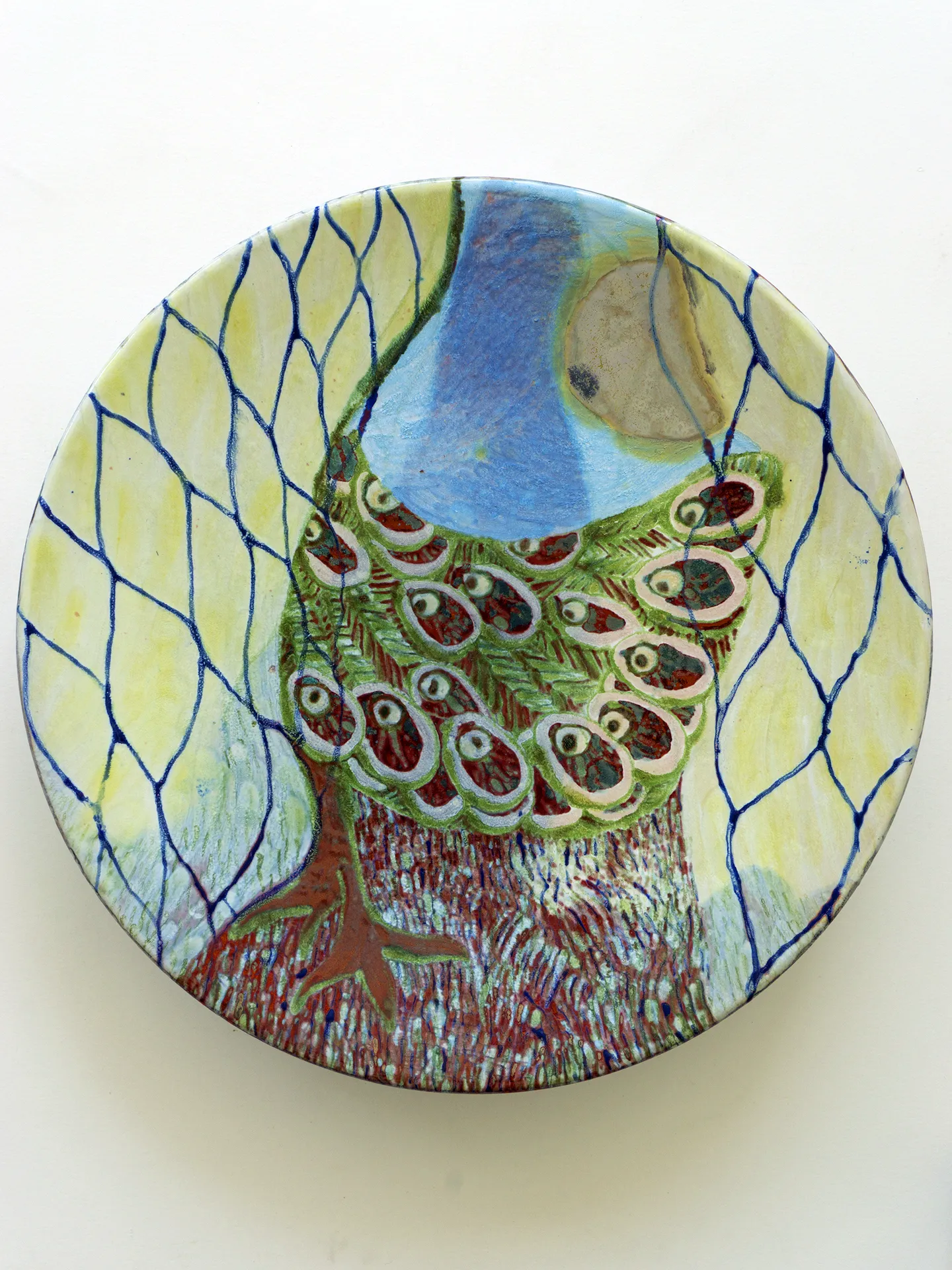 immagine per Alessandro Roma, The shadow of a quiet bird, 2023, ceramica smaltata, d. 55 cm