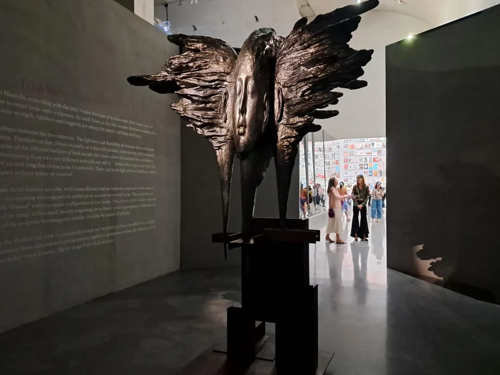 immagine per Exhibition view Wallace Chan. Vessels of Other Worlds - Long Museum, Shanghai, luglio 2026 (ph Manuela De Leonardis)