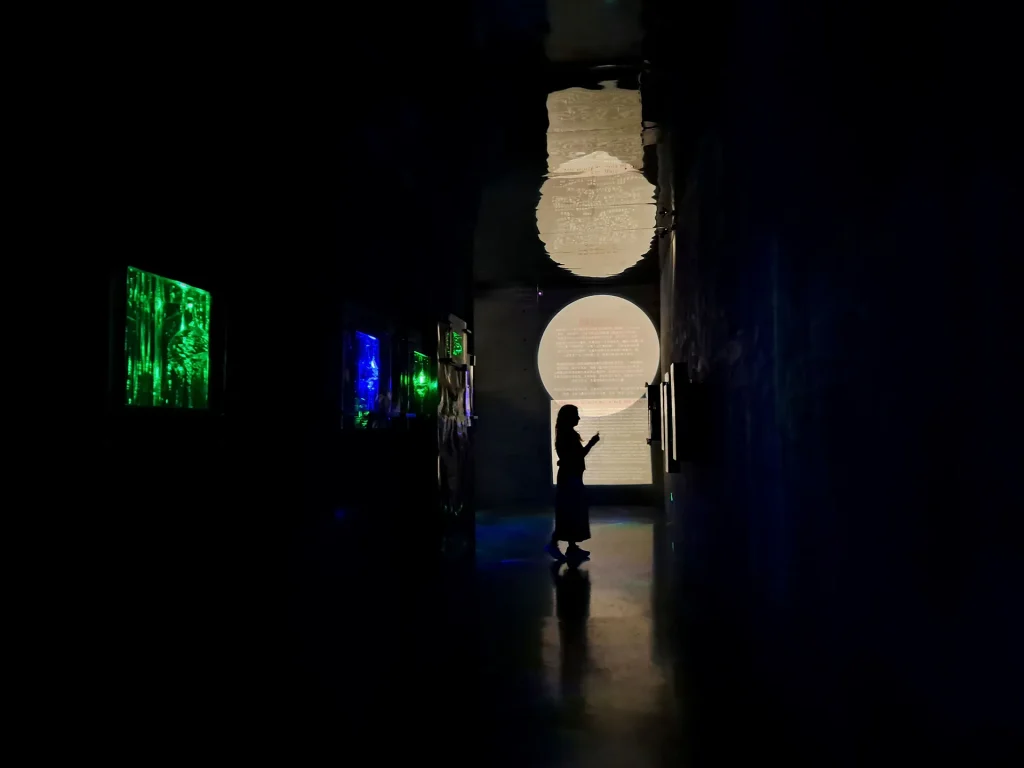 immagine per Exhibition view Wallace Chan. Vessels of Other Worlds - Long Museum, Shanghai, luglio 2026 (ph Manuela De Leonardis)