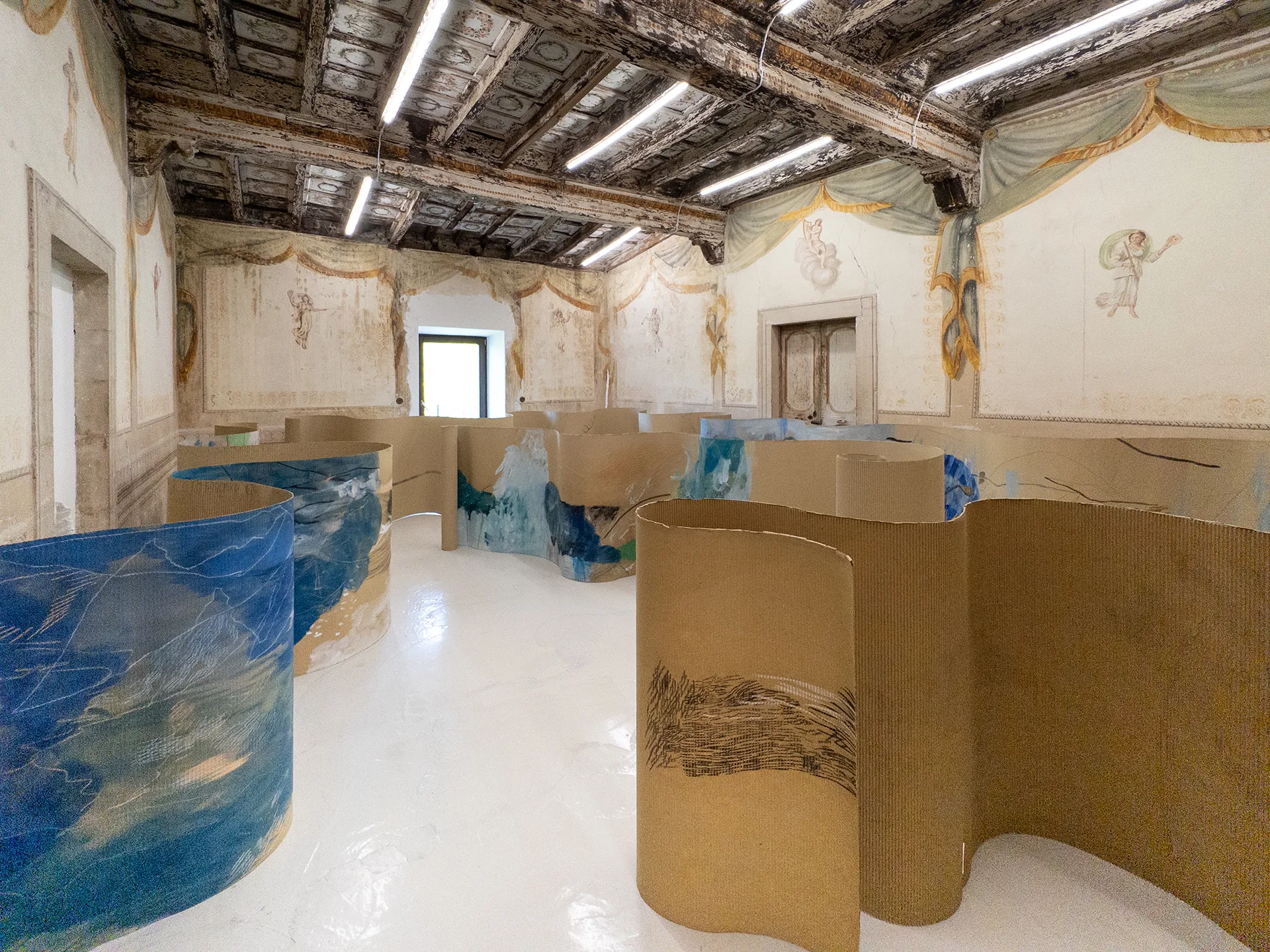 immagine per Straperetana X Edizione - Installation view, Elisa_Montessori. ph.Giorgio Benni