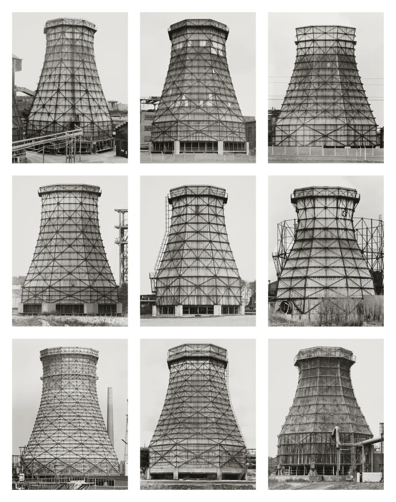 Autore: Bernd & Hilla Becher Titolo: Torri di raffreddamento in Germania #: BHB-KT-9 Anno: 1965-1993 Tecnica: Stampe ai sali d'argento ©: Estate Bernd & Hilla Becher, rappresentato da Max Becher Courtesy Die Photographische Sammlung/SK Stiftung Kultur – Bernd & Hilla Becher Archiv, Colonia