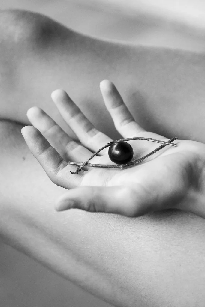 immagine per la serie Non technological devices ©Chloé Azzopardi