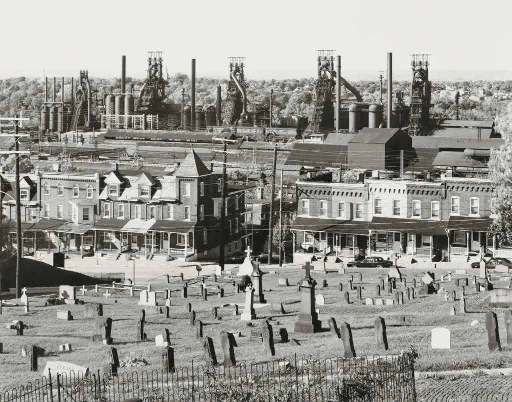 Autore: Bernd & Hilla Becher Titolo: Bethlehem, Pennsylvania, USA #: PSD-BHB-2005-118 Anno: 1986 Tecnica: Stampa ai sali d’argento ©: Estate Bernd & Hilla Becher, rappresentato da Max Becher Courtesy Die Photographische Sammlung/SK Stiftung Kultur – Bernd & Hilla Becher Archiv, Colonia
