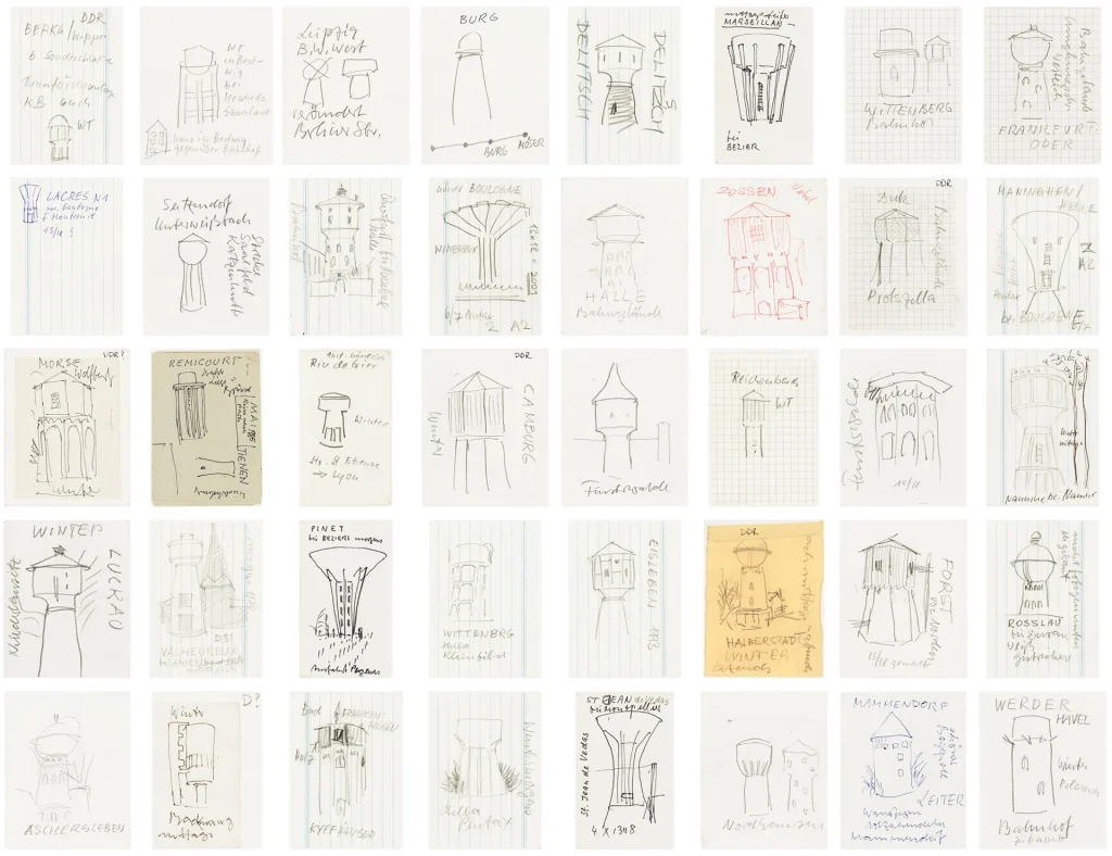 Autore: Bernd & Hilla Becher Titolo: Torri idriche #: PSD-BHB-2021-199_243 Anno: Anni Sessanta-Ottanta Tecnica: Grafite, inchiostro e penna a sfera su carta ©: Estate Bernd & Hilla Becher, rappresentato da Max Becher Courtesy Die Photographische Sammlung/SK Stiftung Kultur – Bernd & Hilla Becher Archiv, Colonia