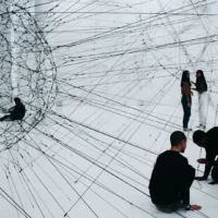 immagine per Installazione di Tomas Saraceno Biennale di Venezia 2009 Fare Mondi