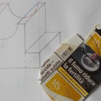 immagine per Il Fumo uccide, la Geometria no!