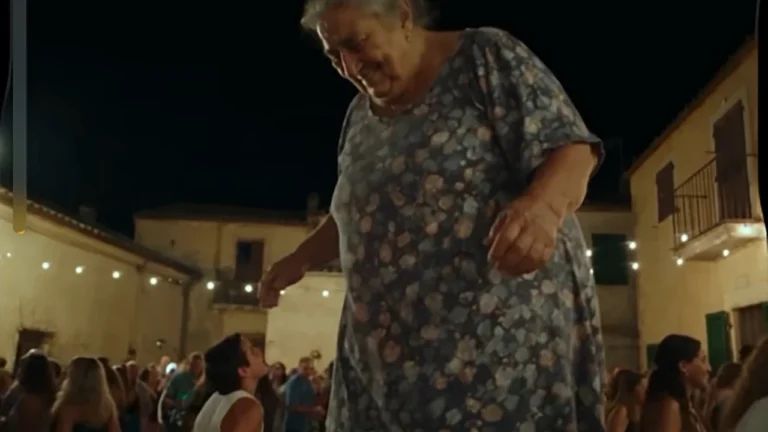 immagine per La nonna più grande del mondo, l’IA e le nuove paure dell’intrattenimento
