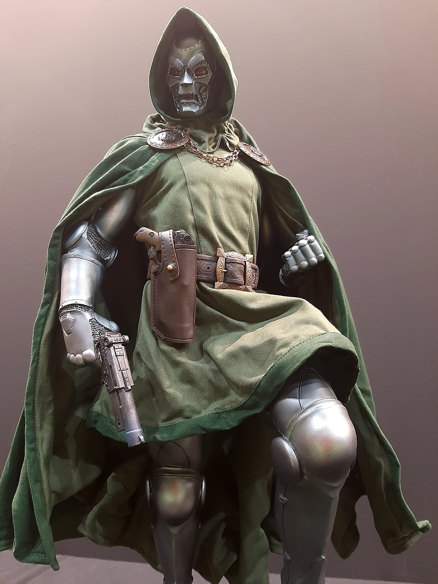 immagine per Statuetta del Dottor Destino esposta in Villains. Le radici del male. Ph. Paolo Di Pasquale