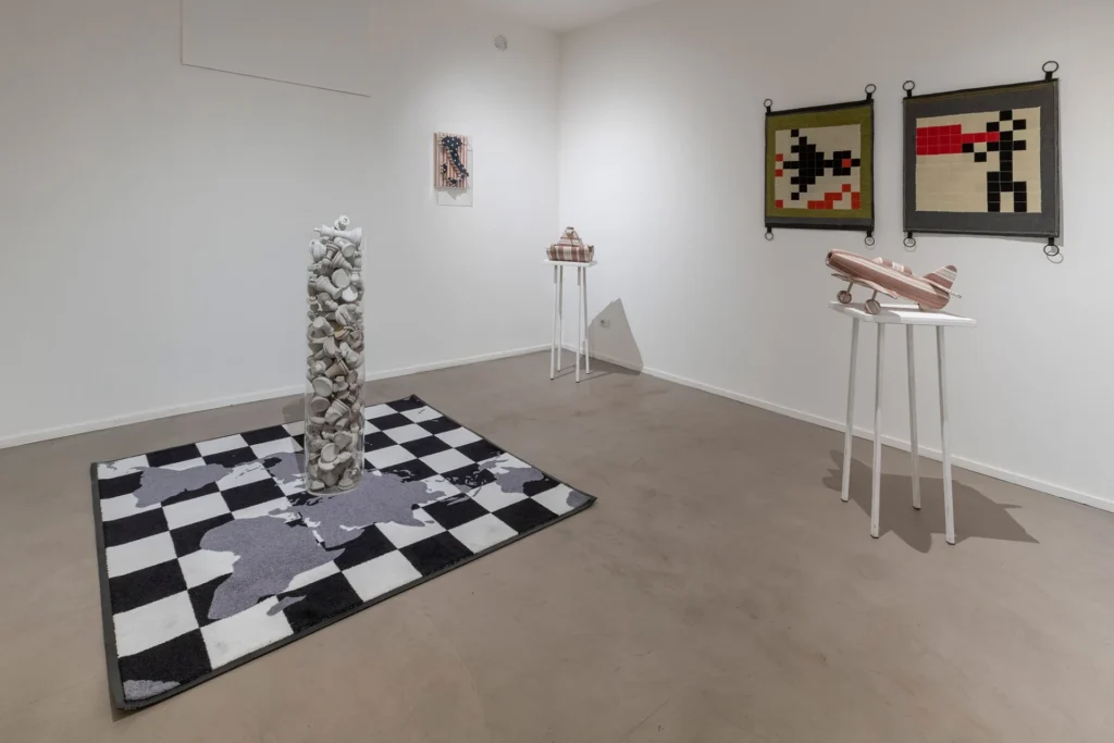 immagine per A che gioco stiamo giocando? - Galleria Gilda Lavia, installation view (L. Petrucci, M. Bernardi) ph Giorgio Benni